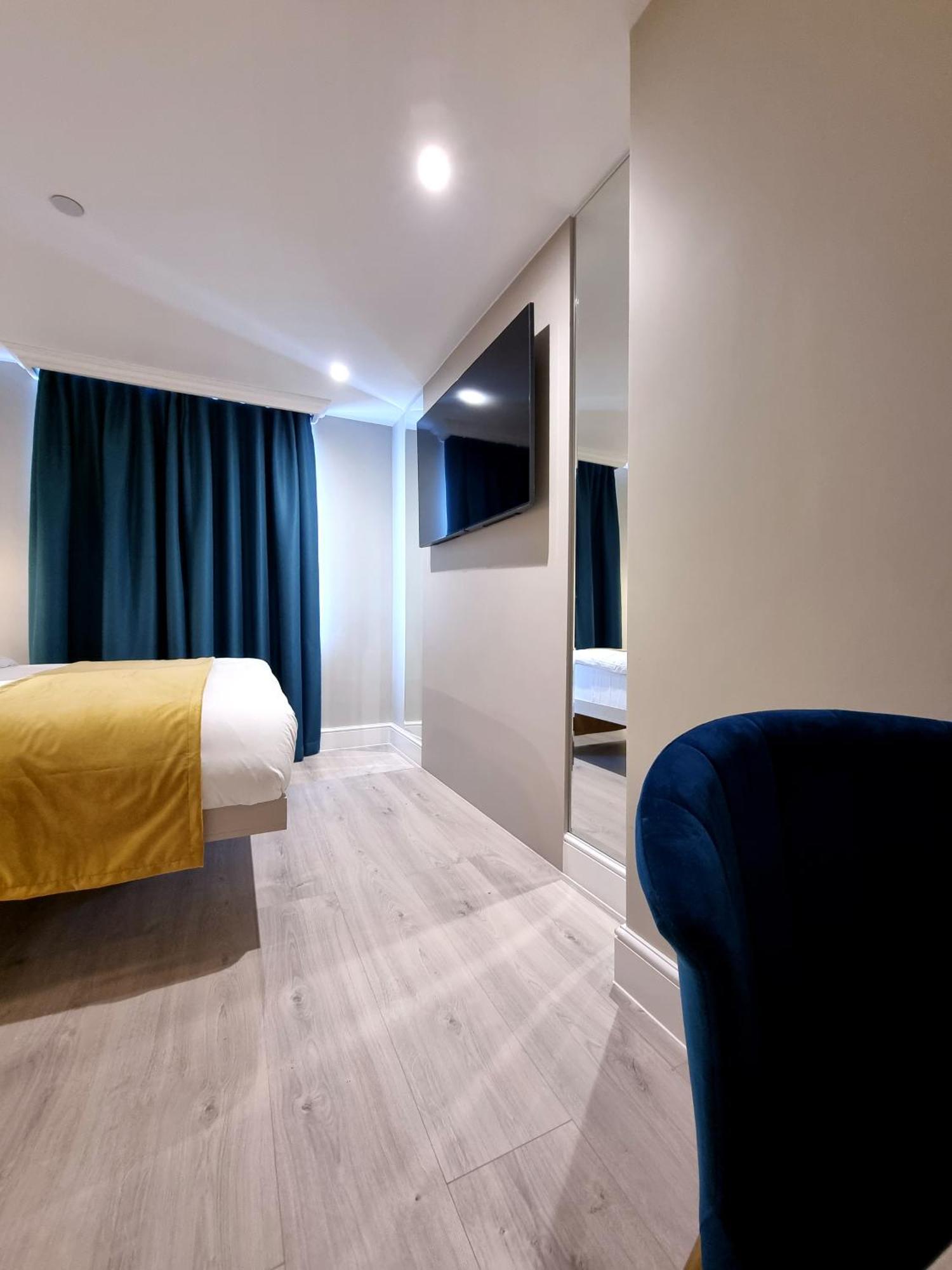Apartahotel West Brompton 4*