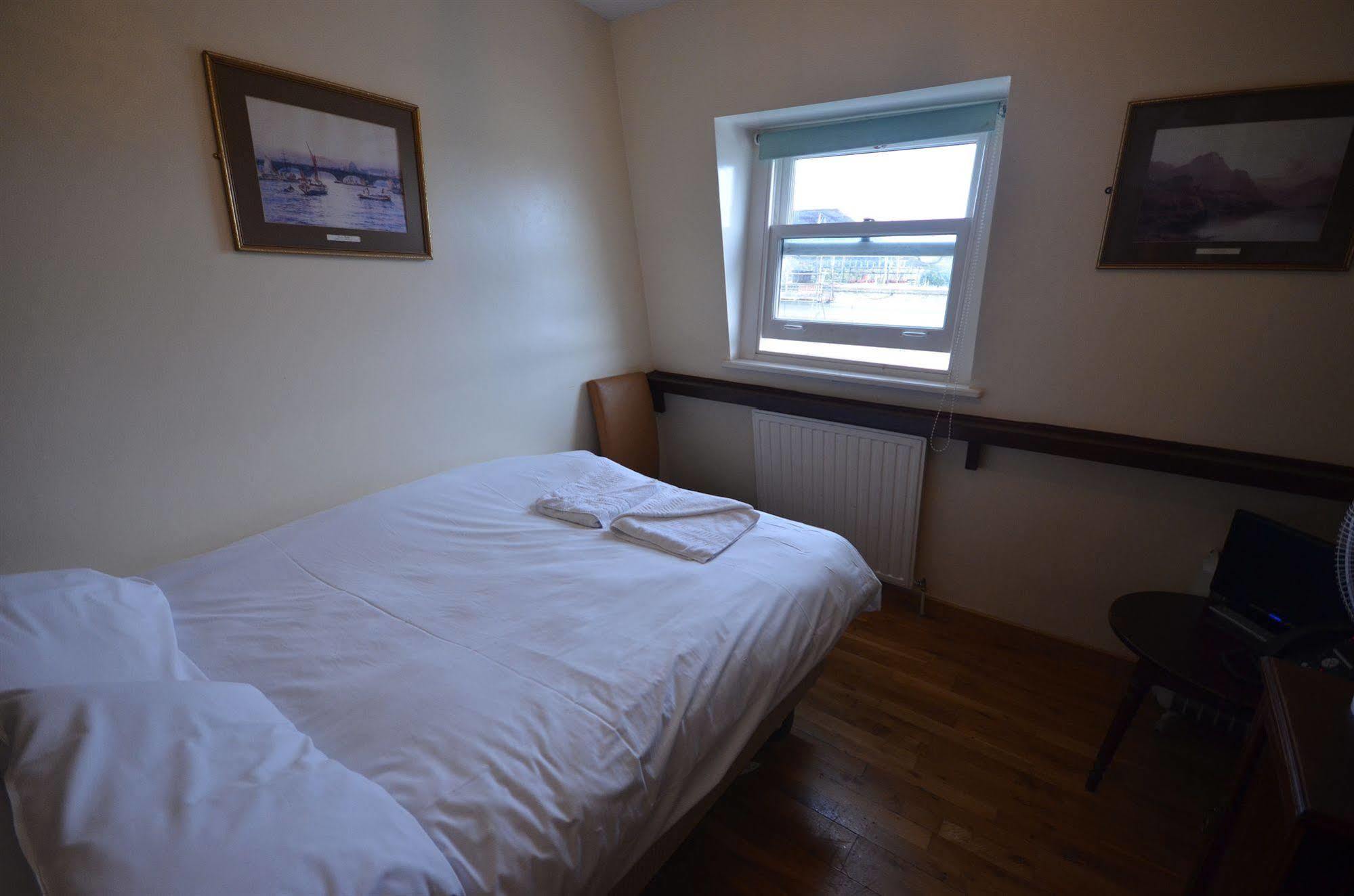 West Brompton Apartahotel 4*