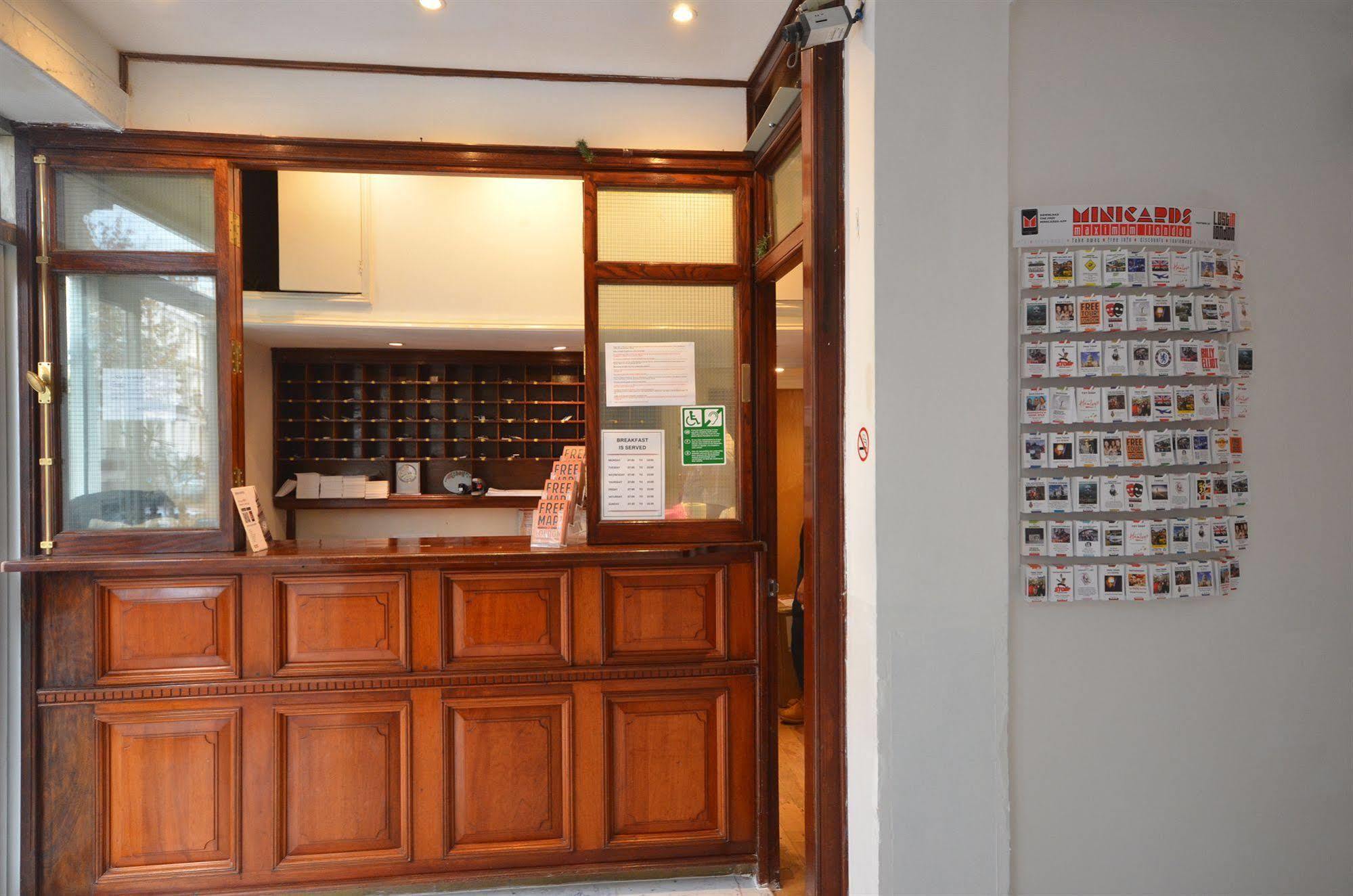 West Brompton Apartahotel 4*