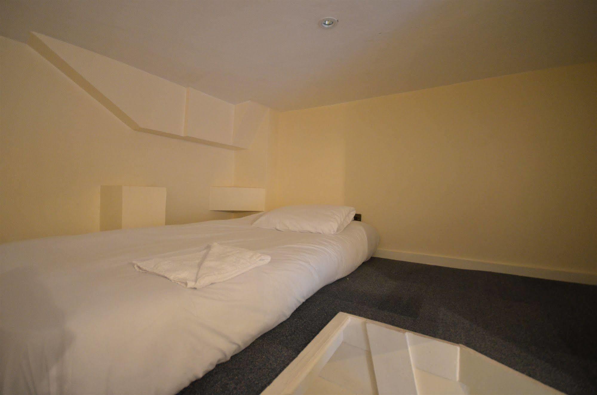 Apartahotel West Brompton 4*